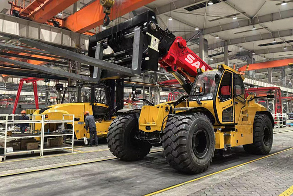 Телескопический погрузчик Sany STH13250